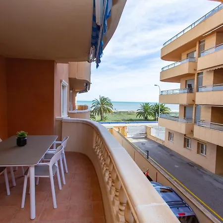 Front Apartment *