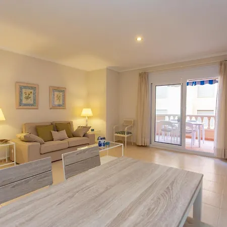 Front Apartment *